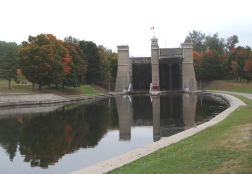 Lift Locks on the Trent-Severn Waterway